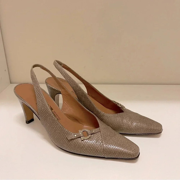 FERRAGAMO Women’s Heeled Sling Back with Gancini VINTAGE kitten heels designer - Picture 12 of 12